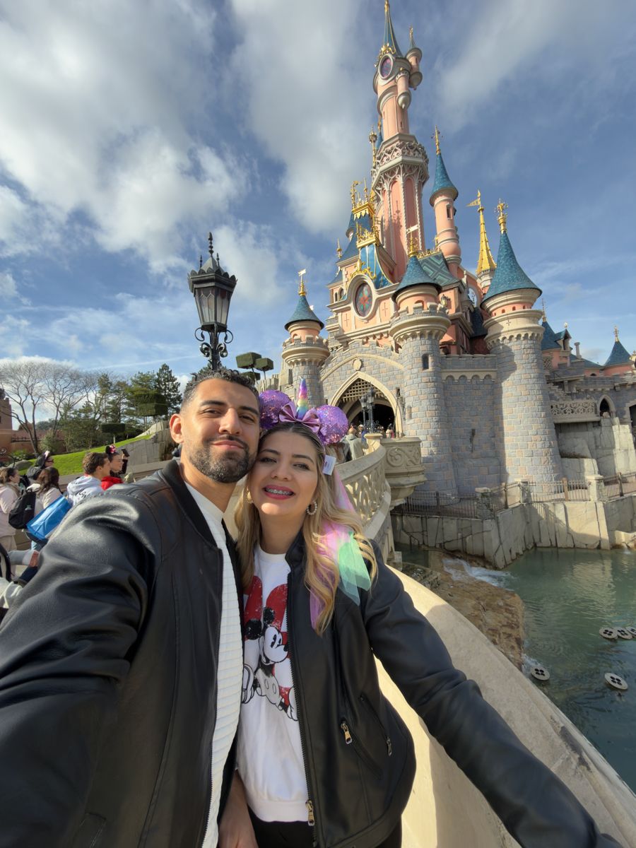 Sol y Luis en Disneyland París